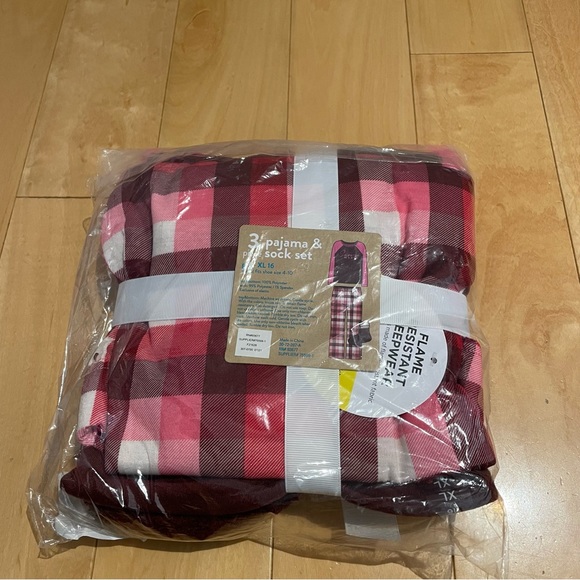 NWT girl’s 3 pc sleepwear - Picture 5 of 5